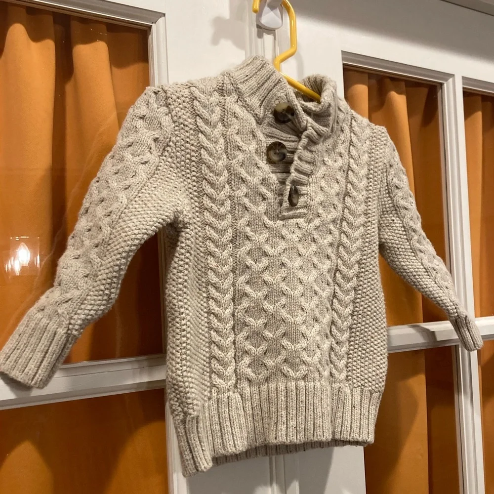 2T cream knit sweater, VGUC. - Picture 2 of 8